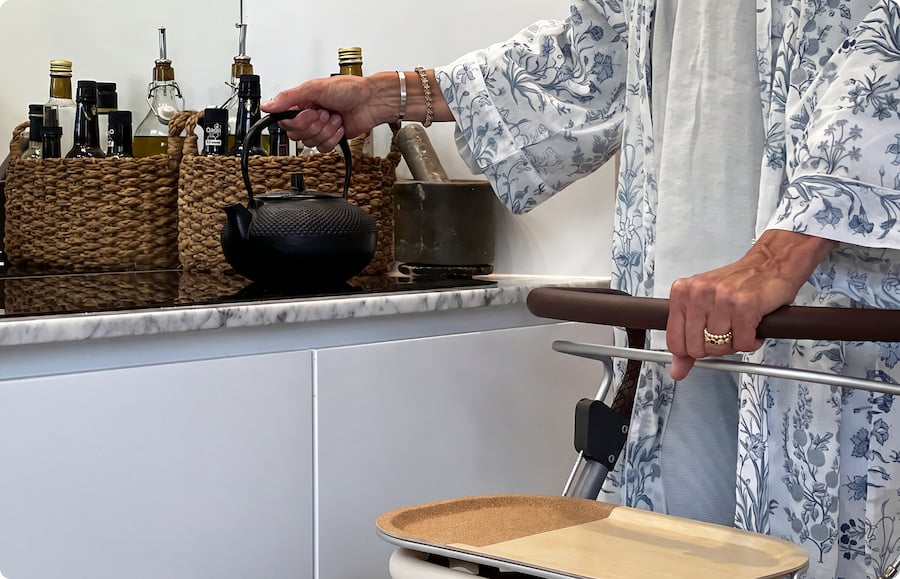 Full control with one handle.